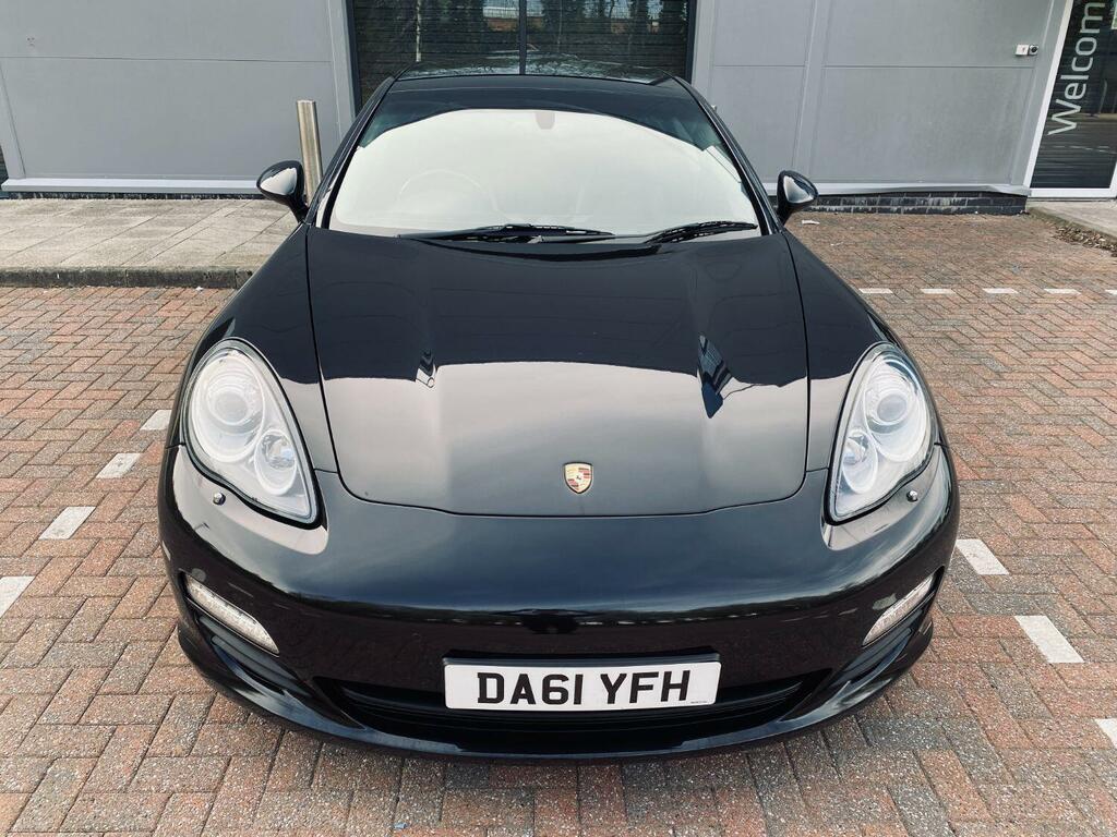 Porsche Panamera 3.0 D V6 Black #4