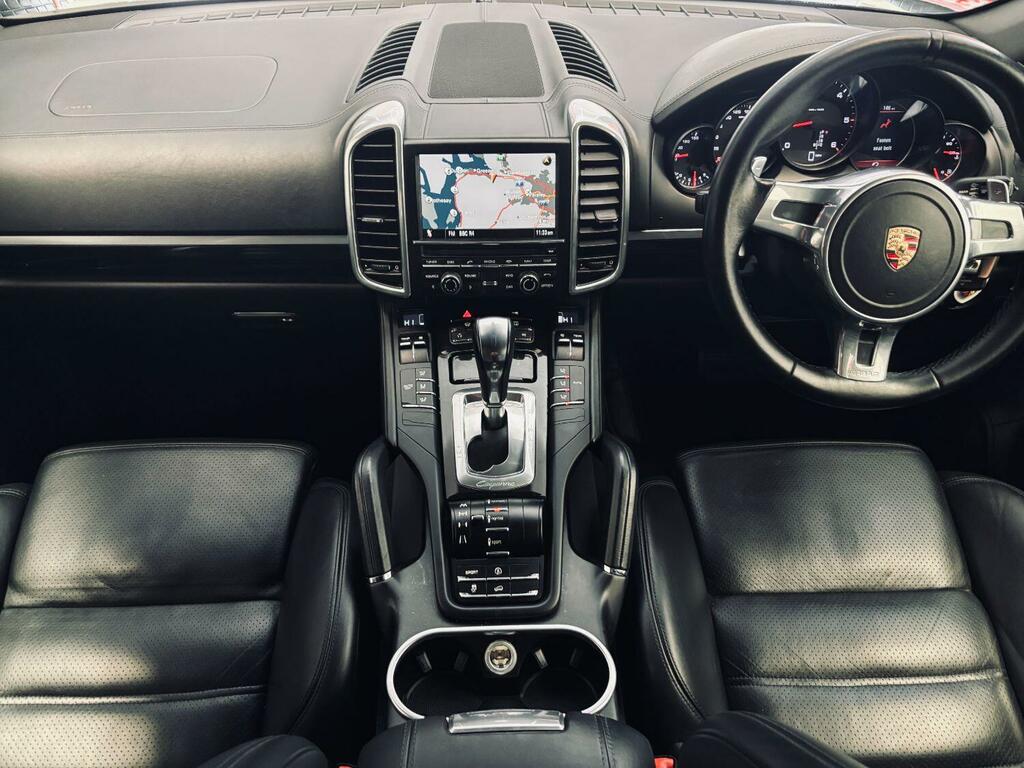 Porsche Cayenne 3.0 Td V6 White #2