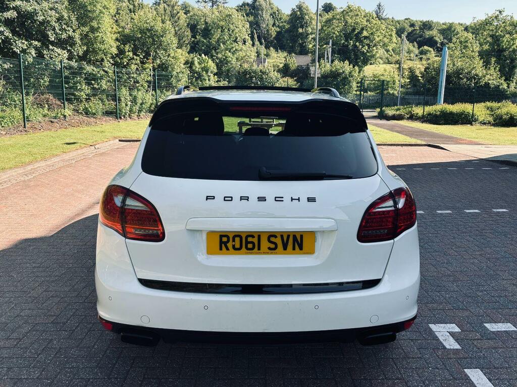 Porsche Cayenne 3.0 Td V6 White #6