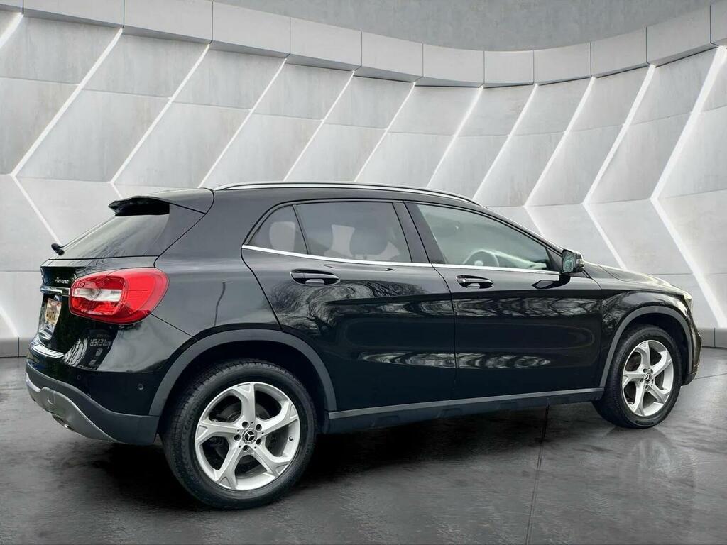 Mercedes-Benz GLA Class Suv 2.1 Gla220d Sport Executive 7G-dct 4Matic Eu LY19FXC Black #6