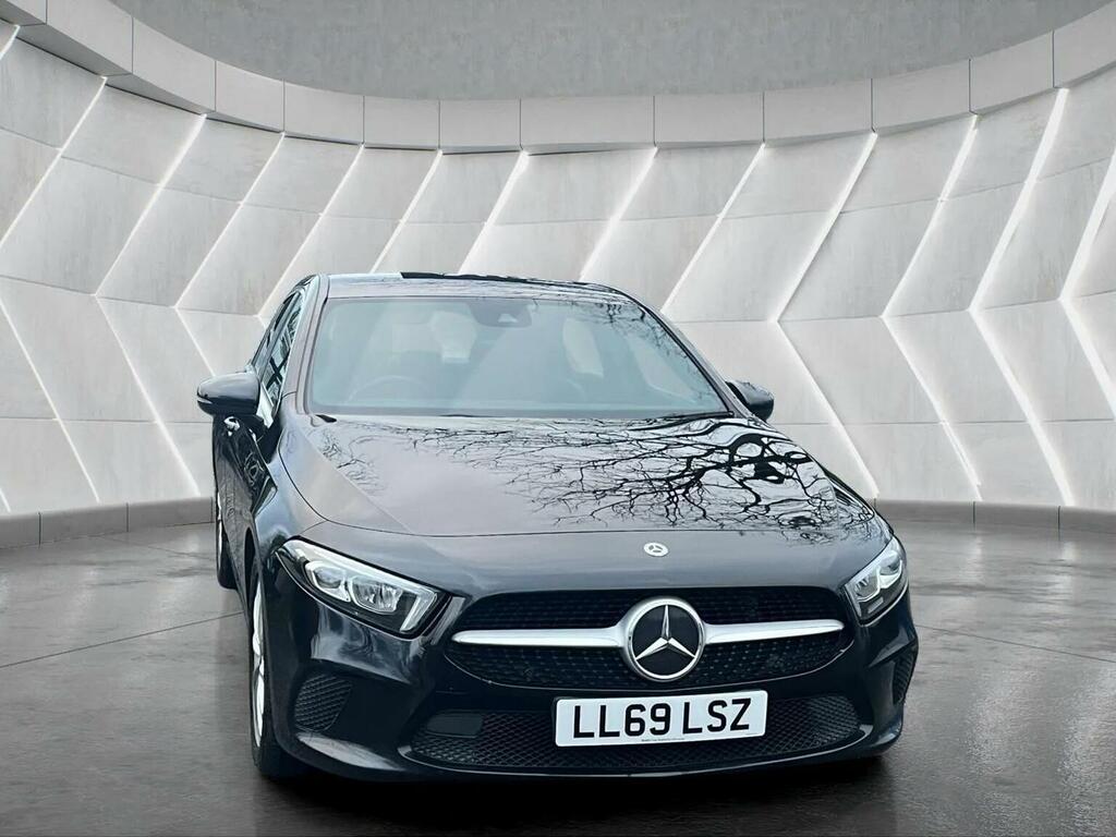Mercedes-Benz A Class Hatchback 1.3 A200 Sport 7G-dct Euro 6 Ss LL69LSZ Black #4