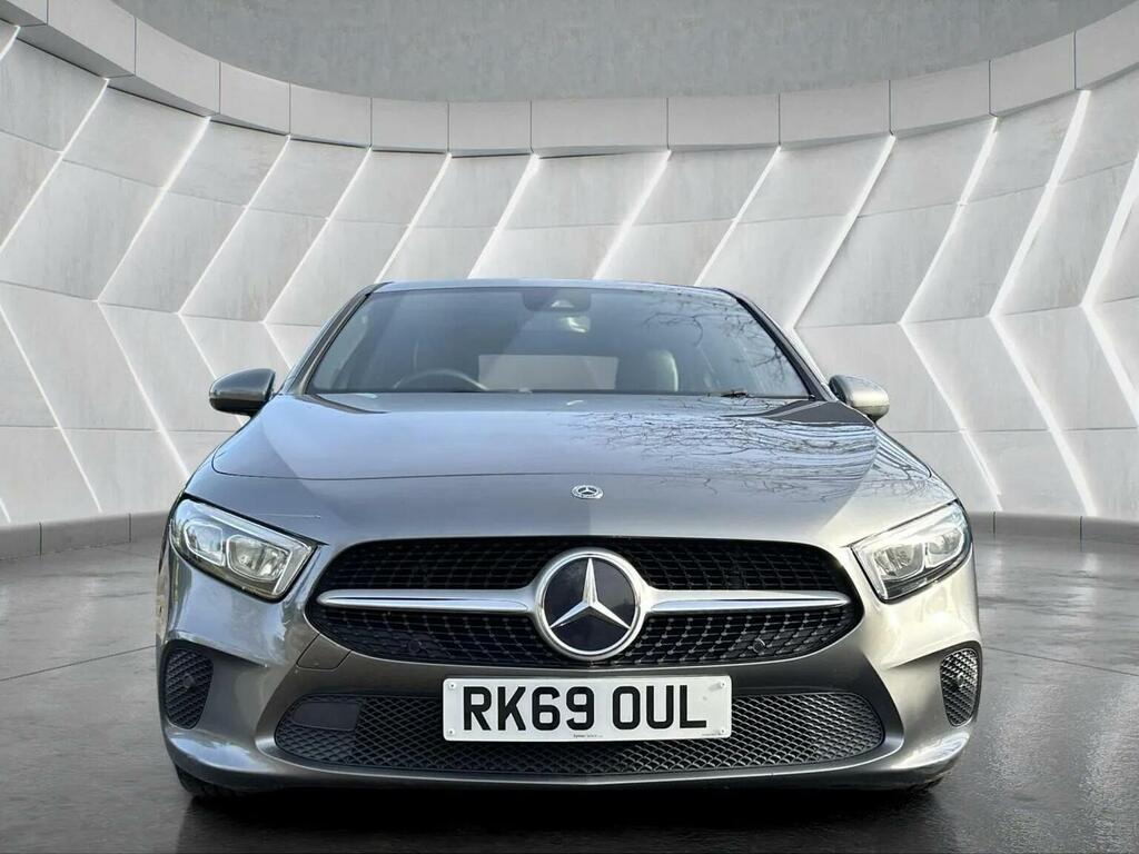 Mercedes-Benz A Class Hatchback 1.5 A180d Sport Premium 7G-dct Euro 6 RK69OUL Grey #3