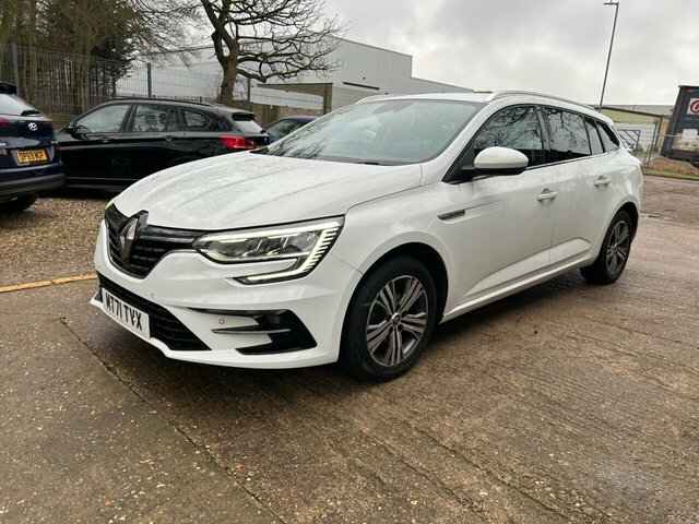 Renault Megane 1.5 Blue Dci Iconic Sport Tourer White #3