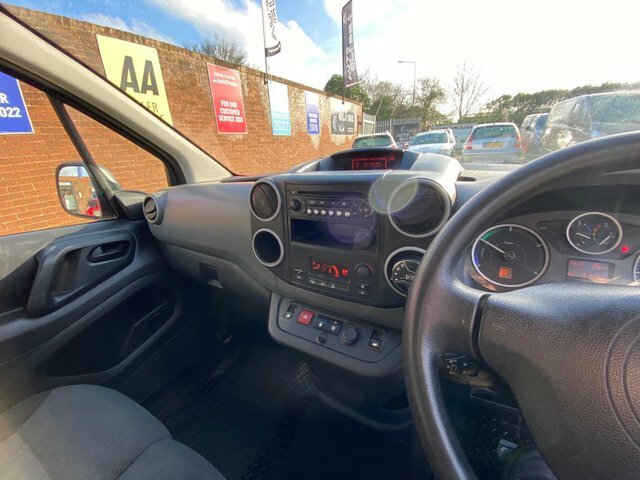 Citroen e-Berlingo Mpv White #14