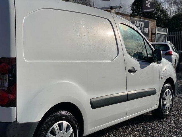 Citroen e-Berlingo 635 LX Cvt Fwd White #4