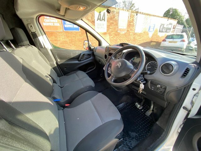 Citroen e-Berlingo 635 LX Cvt Fwd White #2