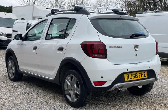 Dacia Sandero Stepway Tce Comfort Euro 6 RJ68FHZ White #3
