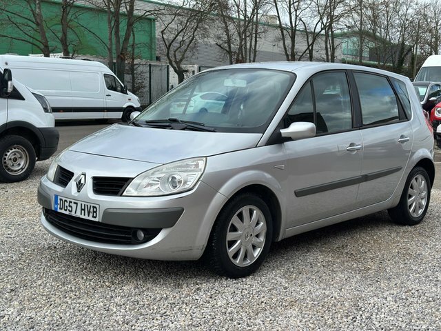 Renault Scenic Vvt Dynamique Silver #2