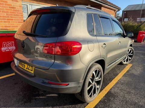 Volkswagen Tiguan 2.0 Tdi Bluemotion WN65JZD Grey #4