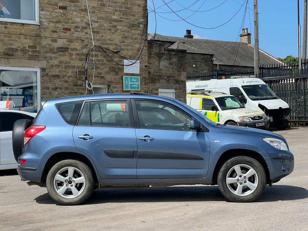 Toyota Rav 4 Xt4 Vvt-i 5-Door Blue #2