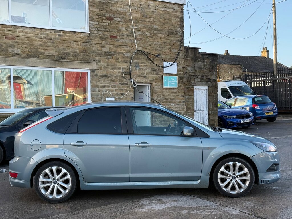 Ford Focus 1.8 Zetec S Hatchback 167 Gkm, ST10VUF Blue #2