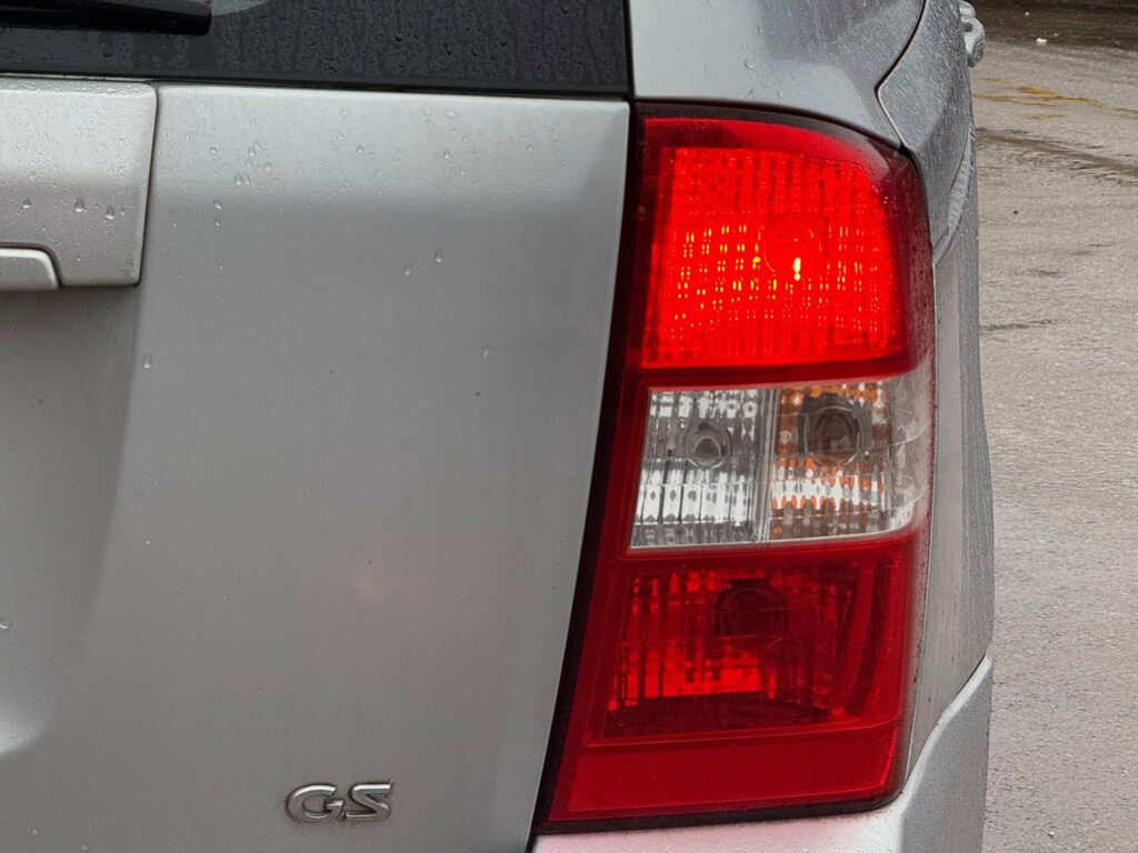 Kia Sedona Ls Silver #8