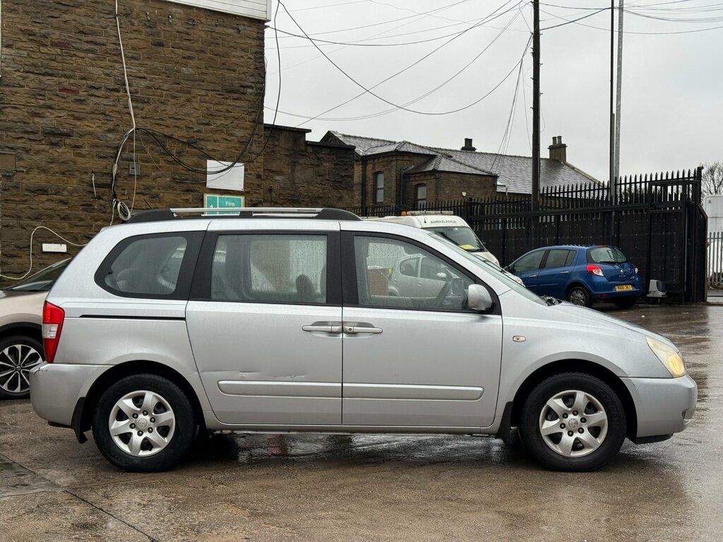 Kia Sedona Ls Silver #2