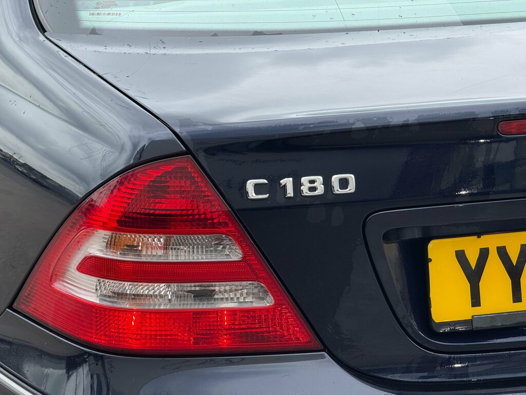 Mercedes-Benz C Class 1.8 C180 Kompressor Elegance Se Saloon Blue #5