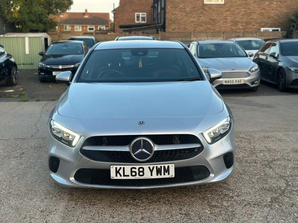 Mercedes-Benz A Class 1.5 A180d Sport Premium 7G-dct Euro 6 Ss KL68YWM Silver #2