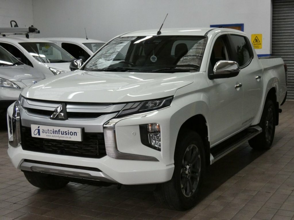 Mitsubishi L200 2.2L Dc Barbarian X White #5