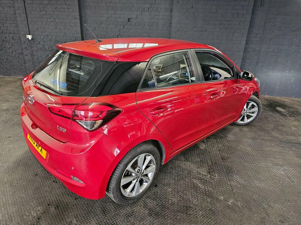 Hyundai I20 1.2 Blue Drive Se Euro 6 Ss VK15AFX Red #5