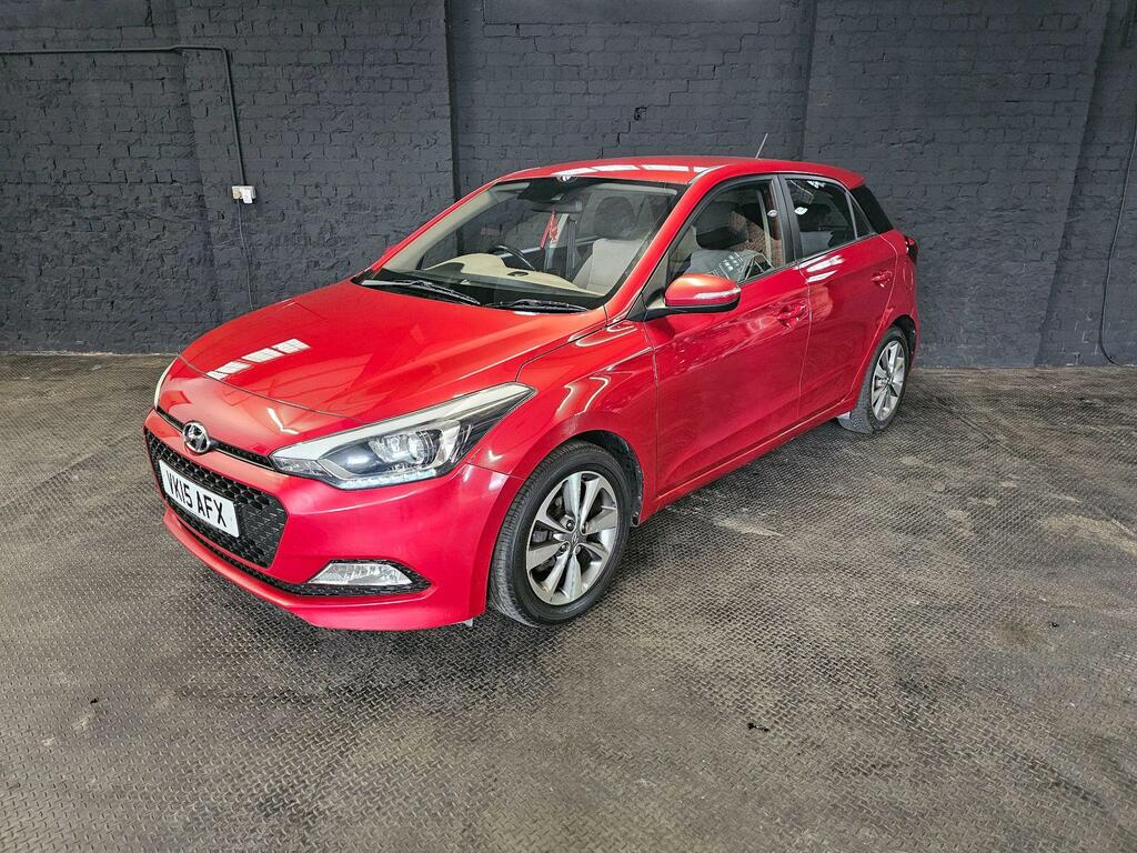 Hyundai I20 1.2 Blue Drive Se Euro 6 Ss Red