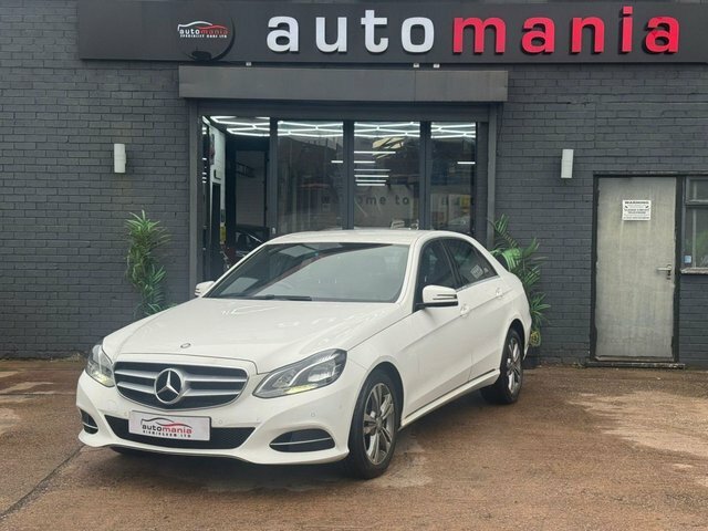 Mercedes-Benz E Class E220 Cdi Se Saloon ML14VYJ White #3