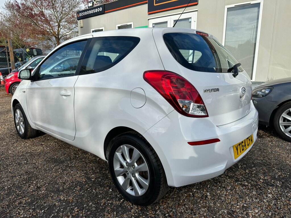 Hyundai I20 1.2 Active Euro 5 YT64CFA White #4