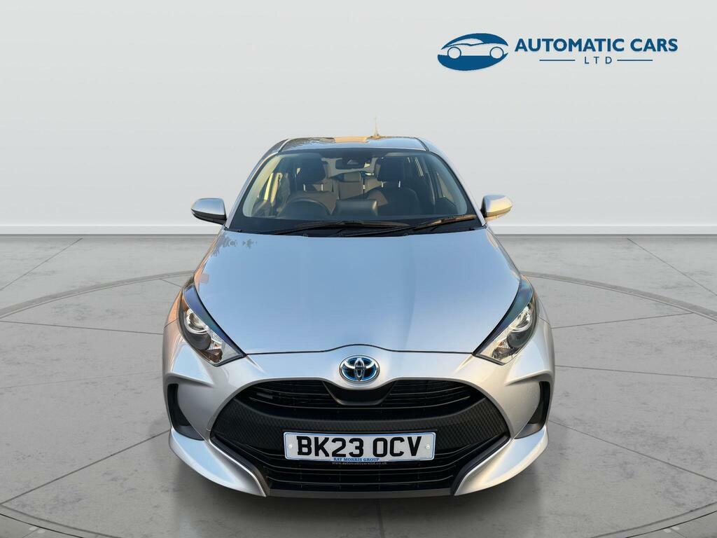 Toyota Yaris Icon Fhev 1.5 Silver #2