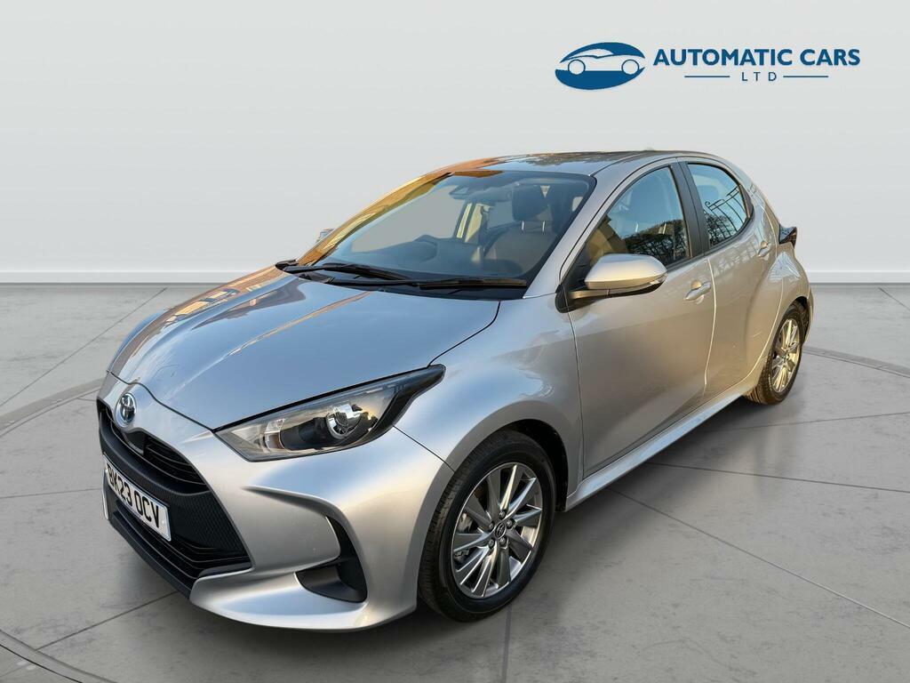 Toyota Yaris Icon Fhev 1.5 Silver #3