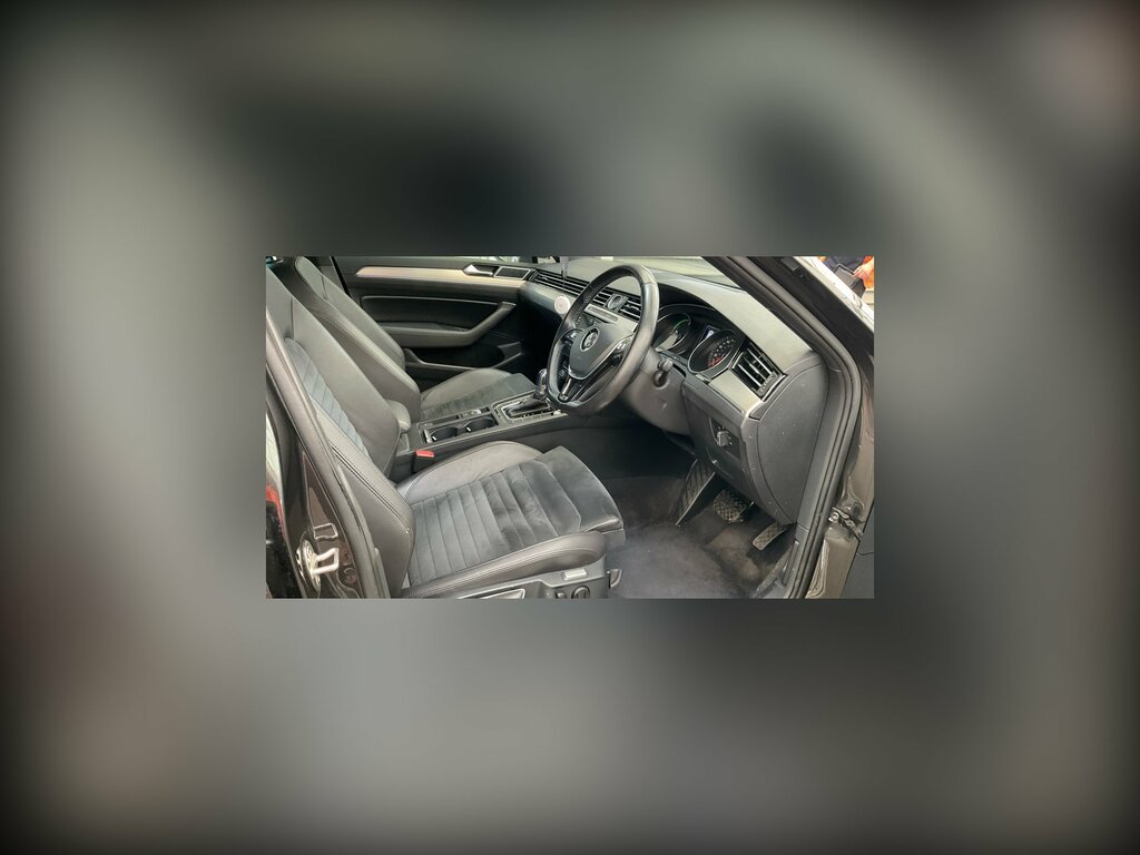 Volkswagen Passat 1.4 Tsi Gte Estate Plug-in Hybrid Dsg E Grey