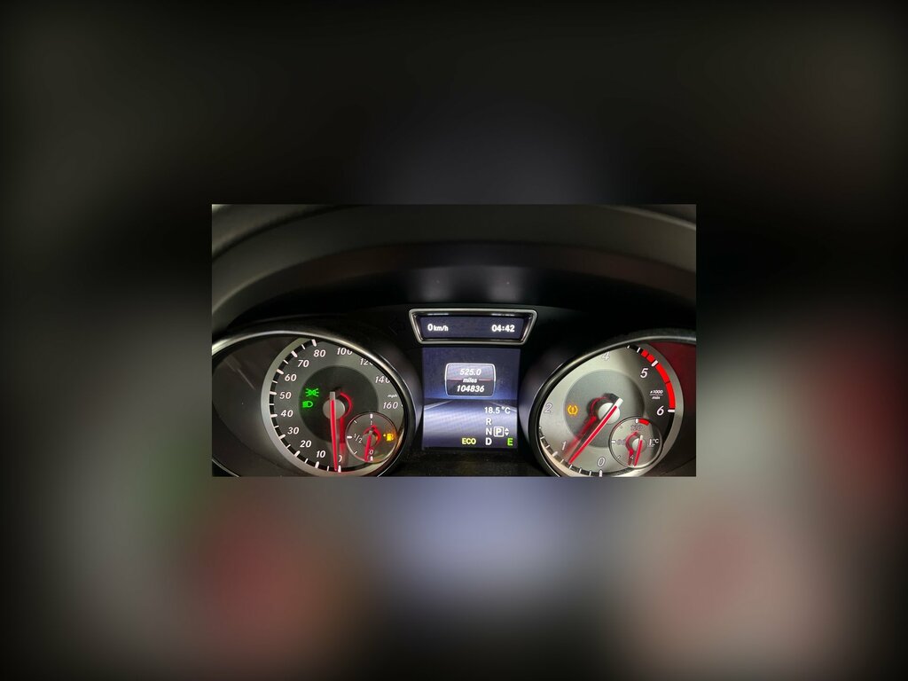 Mercedes-Benz GLA Class 2.1 Gla220 Cdi Amg Line Suv 7G-dct 4Mat YB14FOA White #3