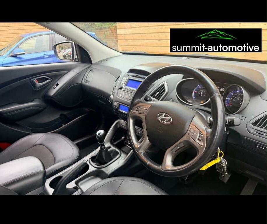 Hyundai Ix35 1.7 Crdi Se Euro 5 Ss EJ63YZA Silver #2