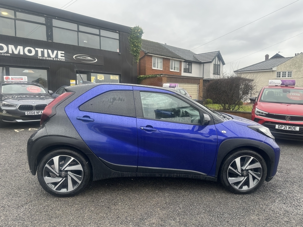 Toyota Aygo X Vvt-i Edge Hatchback 1.0 Vvt-i Edge GY23CWD Blue #3