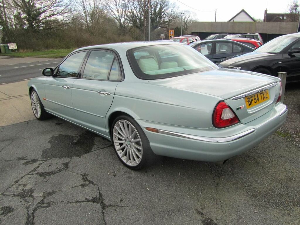 Jaguar XJR Saloon 4.2 V8 200454 Blue #3