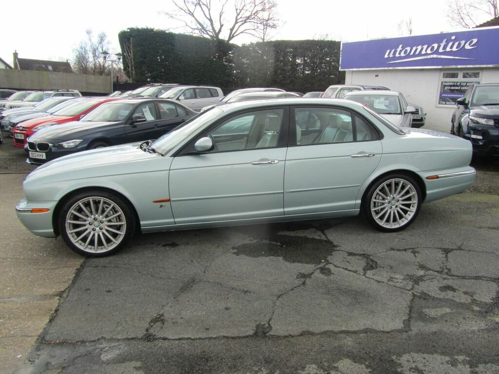 Jaguar XJR Saloon 4.2 V8 200454 Blue #2