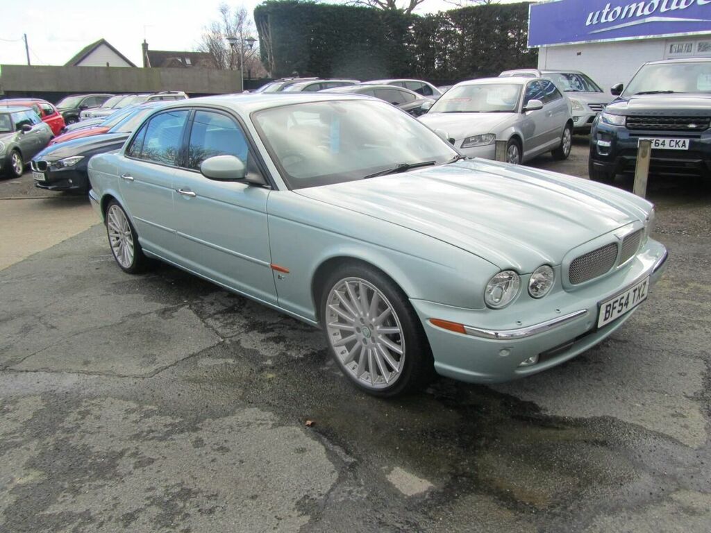Jaguar XJR Saloon 4.2 V8 200454 Blue #4