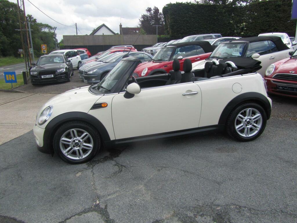 Mini Convertible Convertible 1.6 Cooper D Convertible 201212 White #4