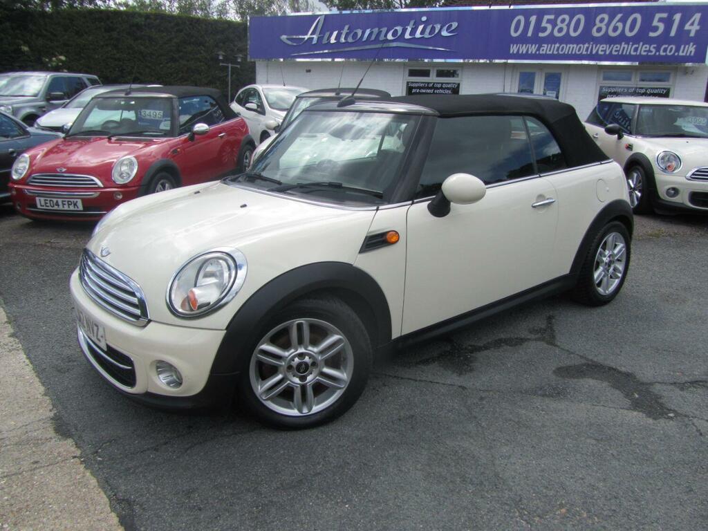 Mini Convertible Convertible 1.6 Cooper D Convertible 201212 White #3