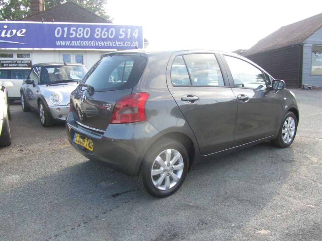 Toyota Yaris Hatchback 1.3 Vvt-i Tr 2008 Grey #5