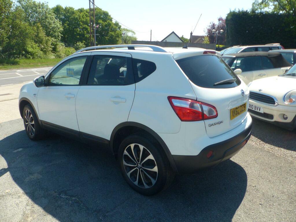 Nissan Qashqai Suv 1.5 Dci N-tec 2012 VK62DZB White #3