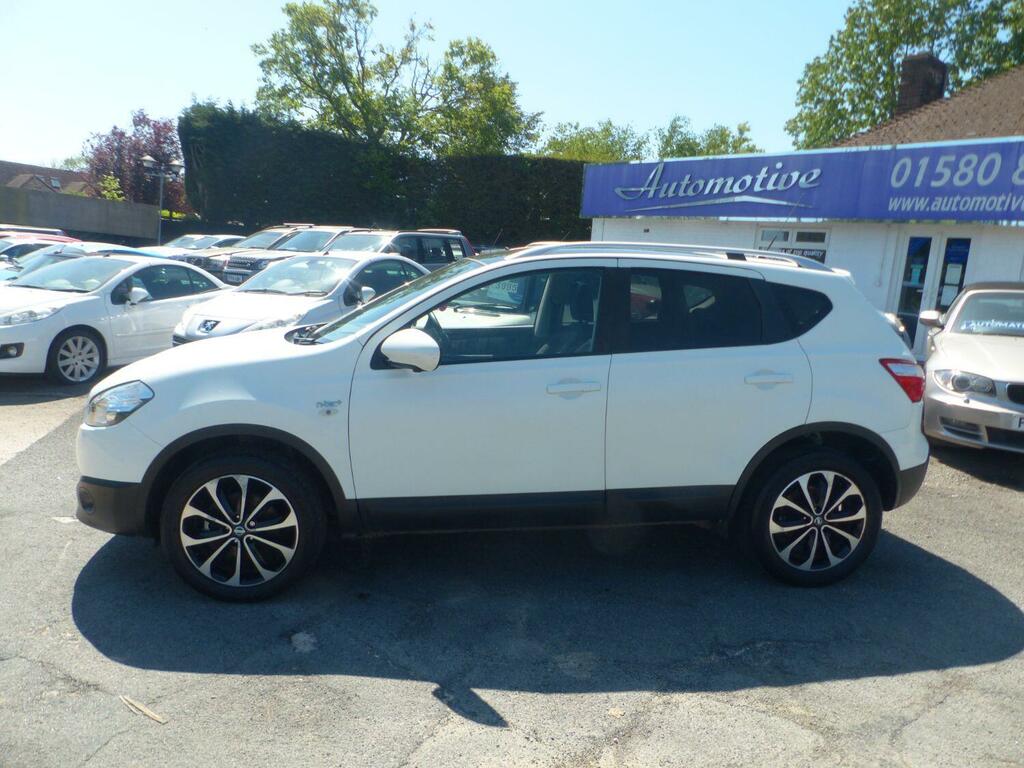 Nissan Qashqai Suv 1.5 Dci N-tec 2012 VK62DZB White #4