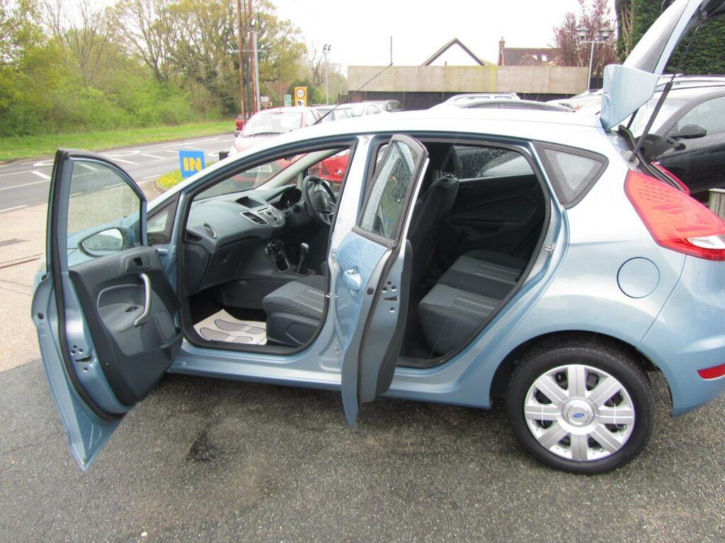 Ford Fiesta Hatchback 1.3 Style 2009 CK09OAD Blue #6