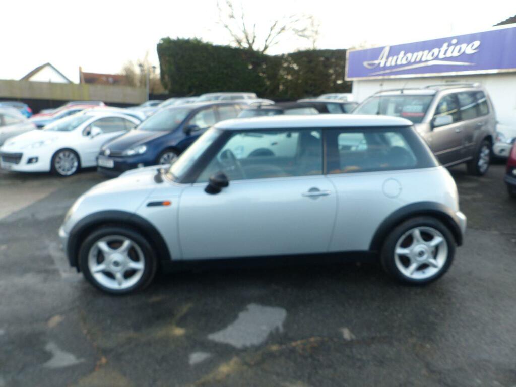 Mini Hatch Hatchback 1.6 One Hatch 2004 GJ54JHL Silver #2