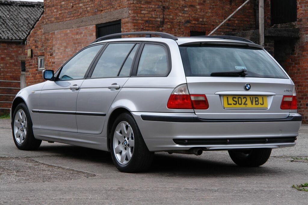 BMW 3 Series 318I Se Touring Tiptronic Silver #3