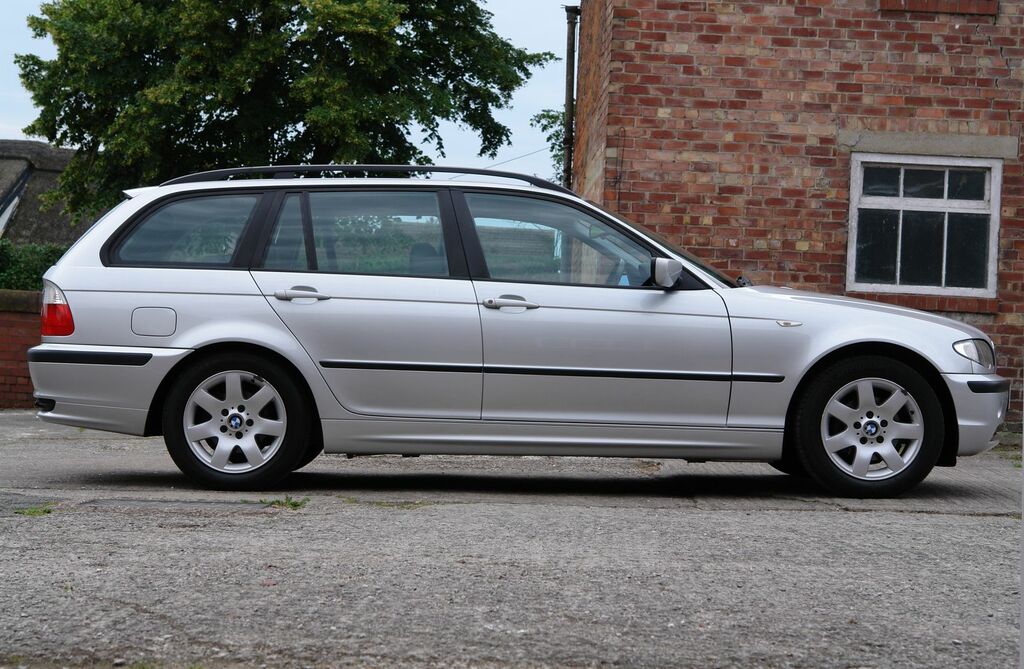 BMW 3 Series 318I Se Touring Tiptronic Silver #2
