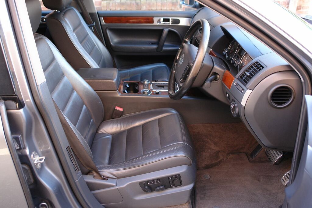 Volkswagen Touareg 5.0 Litre V10 Tdi Suv Eu Grey #6