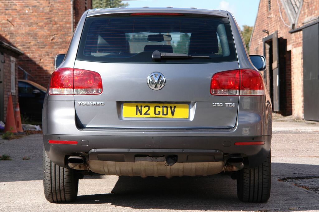 Volkswagen Touareg 5.0 Litre V10 Tdi Suv Eu Grey #5