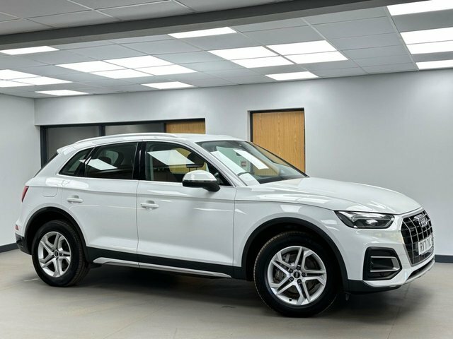 Audi Q5 2.0 Tdi 40 Sport Suv S Tronic Quattro E RV71TNL White #2