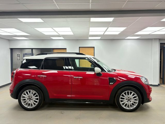 Mini Countryman 1.5 Cooper Suv Euro 6 Ss 136 SM18XCH Red #3