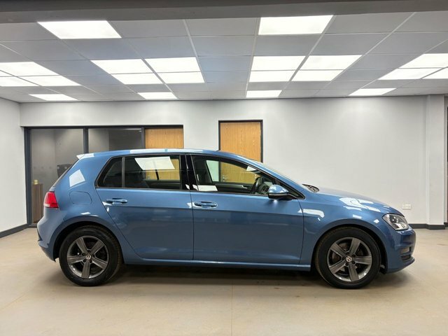 Volkswagen Golf 2.0 Tdi Bluemotion Tech Match Hatchback DG64WRO Blue #3