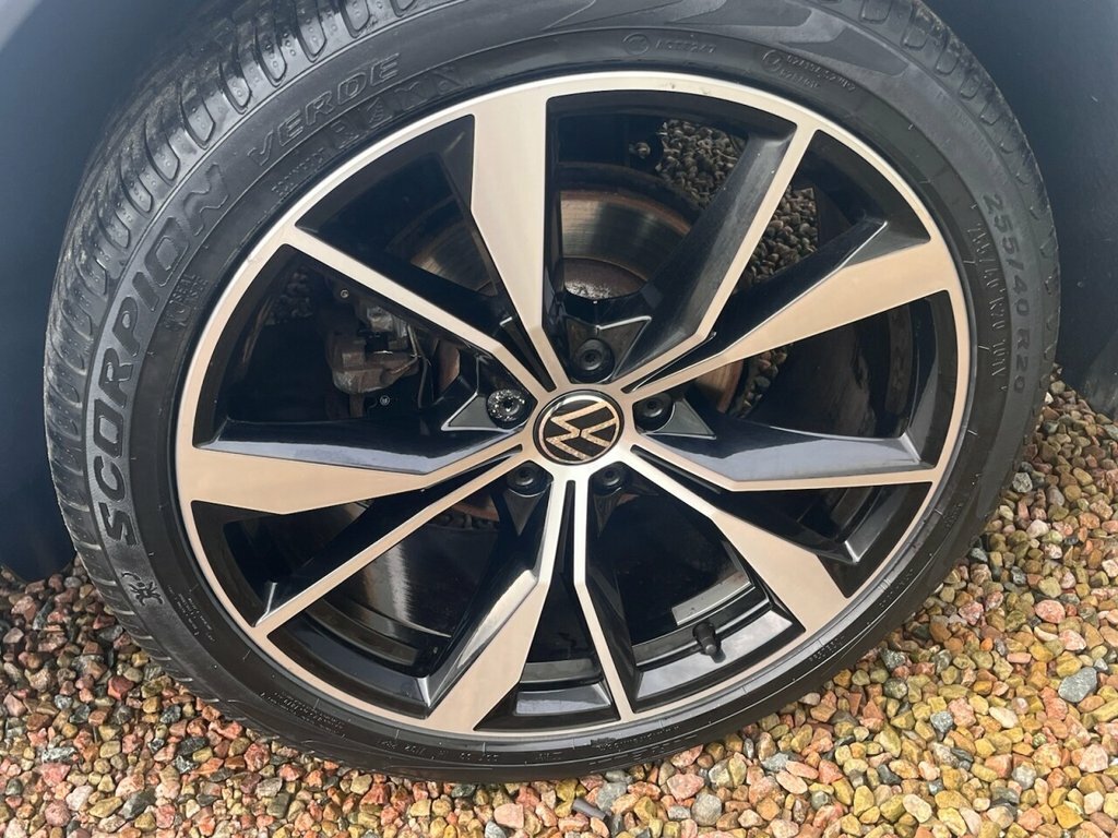 Volkswagen Tiguan 1.5L R-line WR71MZO White #4