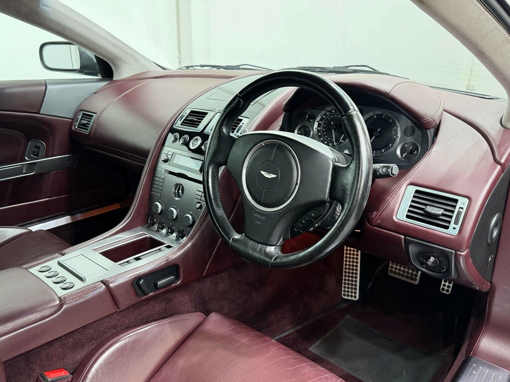 Aston Martin DB9 V12 Silver #14
