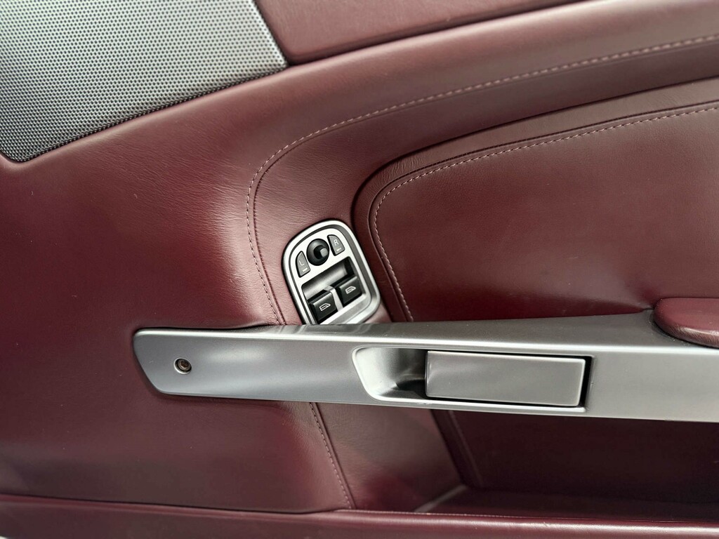 Aston Martin DB9 V12 Silver #29